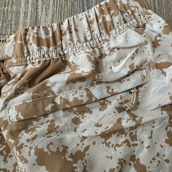 Nike ACG Printed Trail Shorts Size Large Men Light Iron Ore White FB8091-012 New - Picture 11 of 16